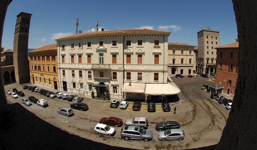 Grande Albergo Quattro Stagioni Rieti Esterno foto