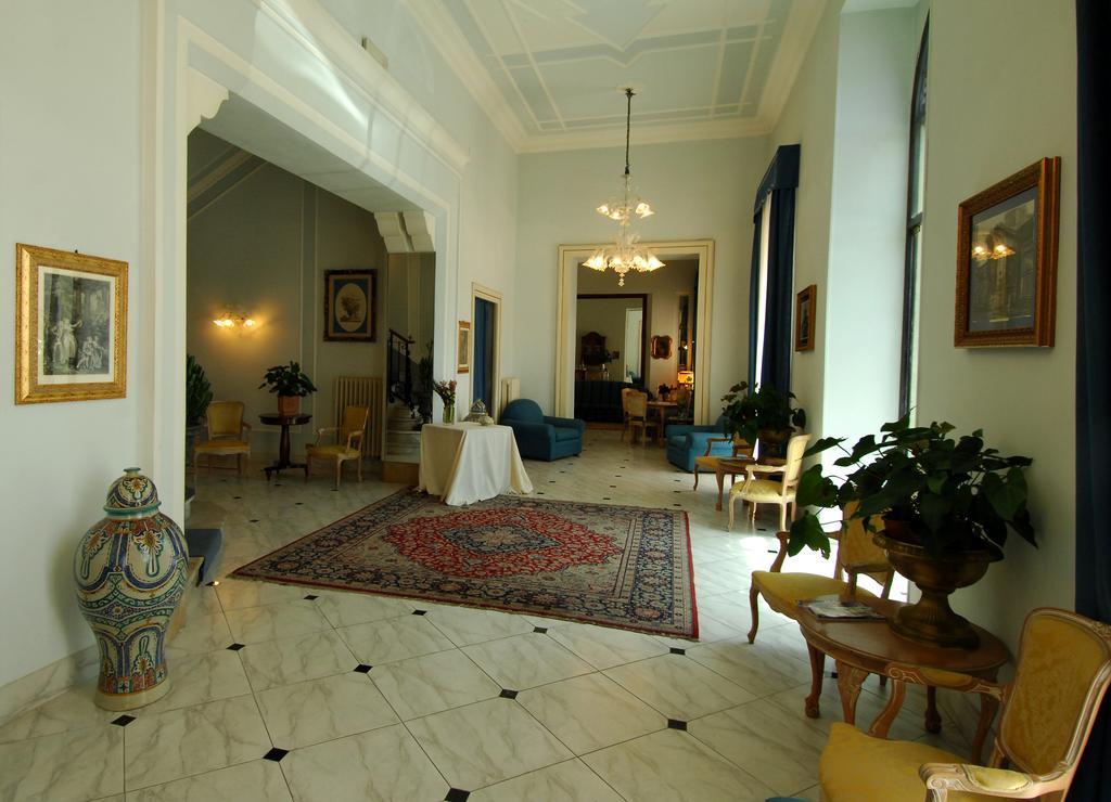 Grande Albergo Quattro Stagioni Rieti Esterno foto