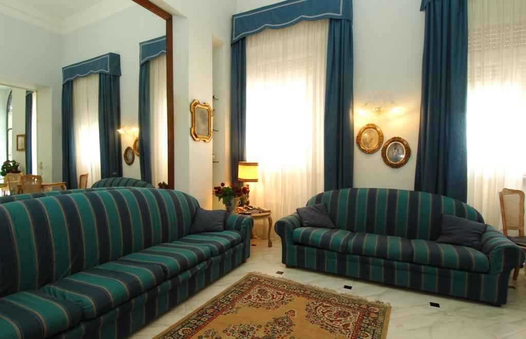 Grande Albergo Quattro Stagioni Rieti Esterno foto