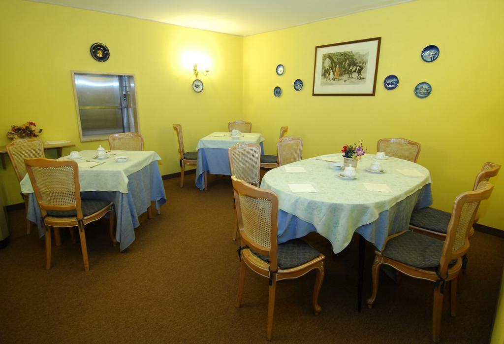 Grande Albergo Quattro Stagioni Rieti Esterno foto