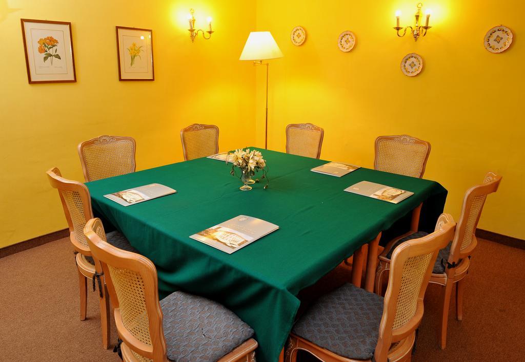 Grande Albergo Quattro Stagioni Rieti Esterno foto