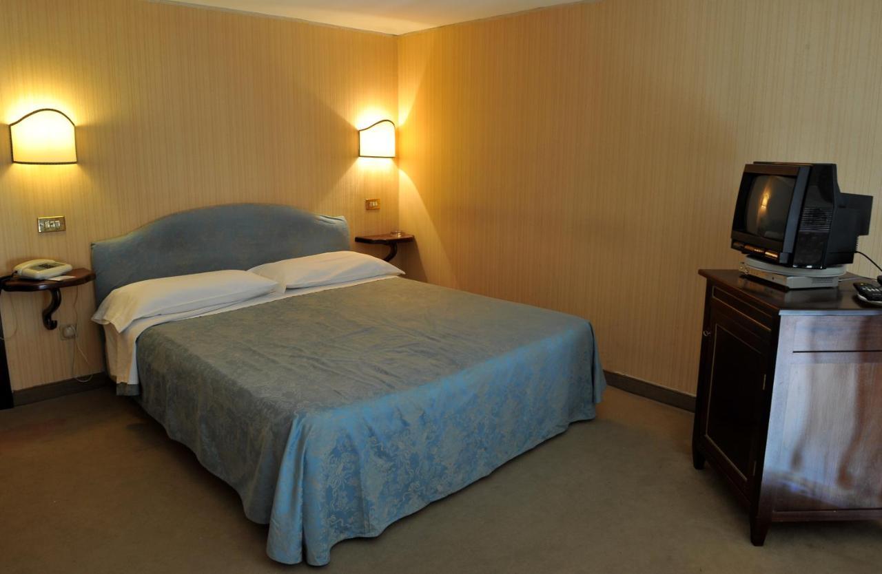 Grande Albergo Quattro Stagioni Rieti Esterno foto